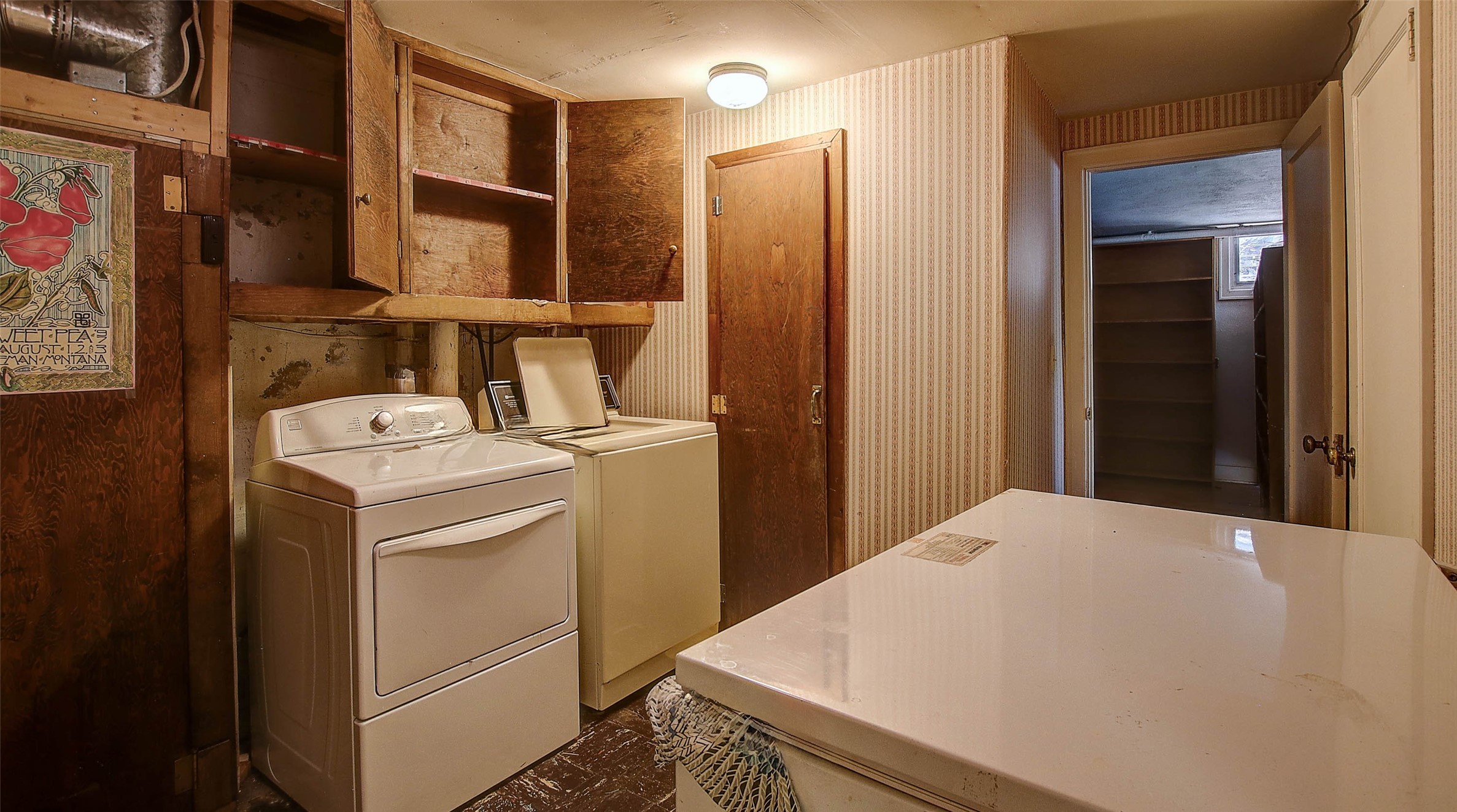 Missoula, Montana 59801, United States, 4 Bedrooms Bedrooms, ,2 BathroomsBathrooms,Residential,Pending,52360