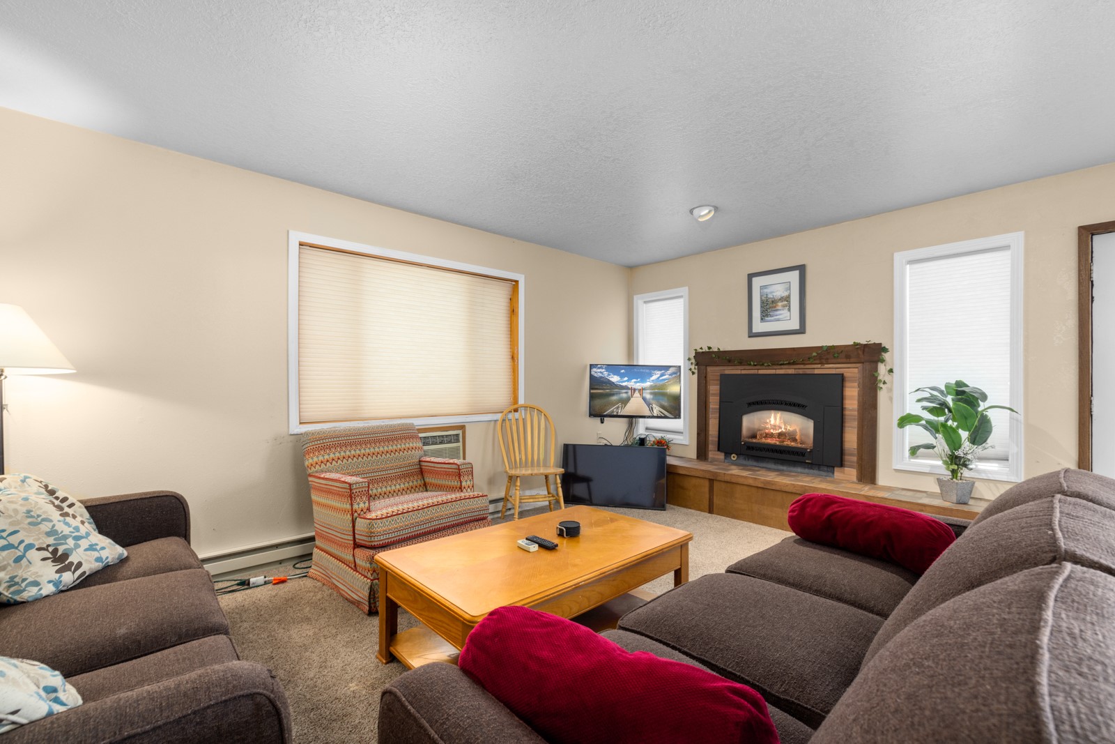 988 Colorado Avenue 9A & 9B