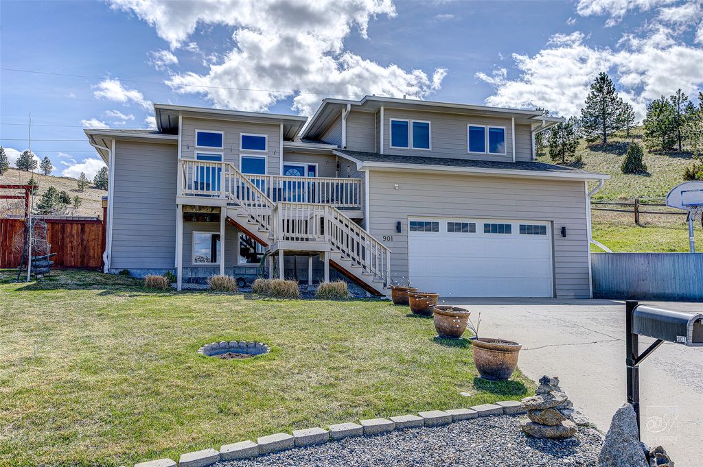 Photo of 901 Highland Street, Helena, MT 59601 (MLS # 30067160)