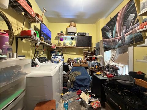 Tiny photo for 401 N Wyoming Street, Butte, MT 59701 (MLS # 30071646)