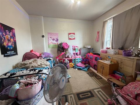 Tiny photo for 401 N Wyoming Street, Butte, MT 59701 (MLS # 30071646)