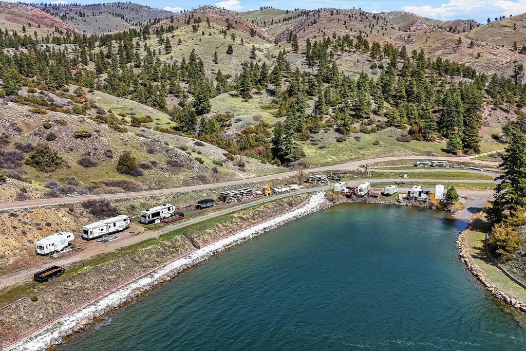 Photo of 2032 Beartooth Road, Wolf Creek, MT 59648 (MLS # 30069113)