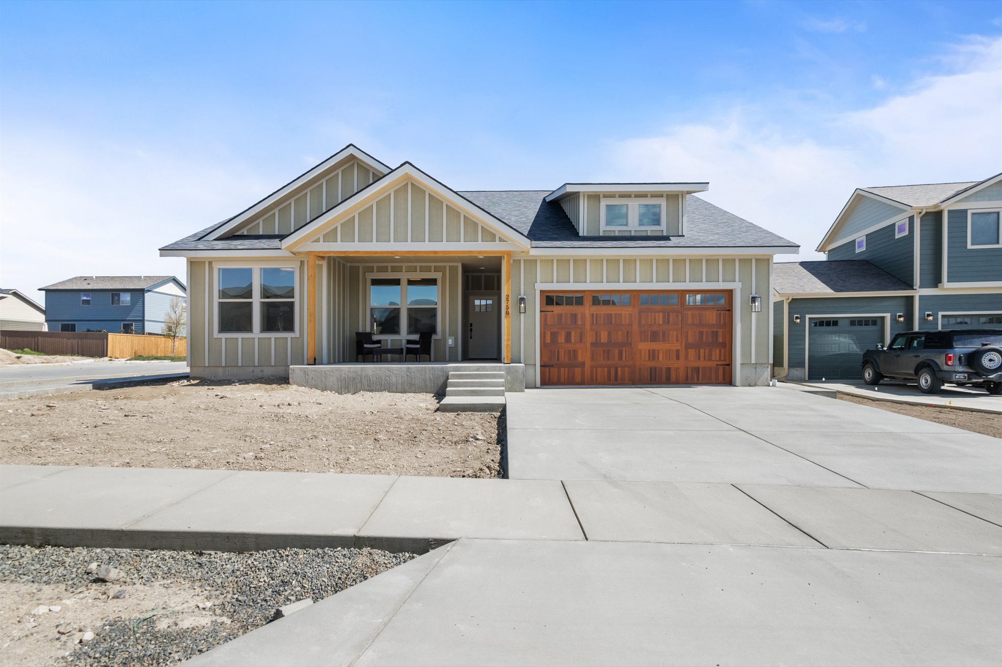 2758 Lone Chief Loop