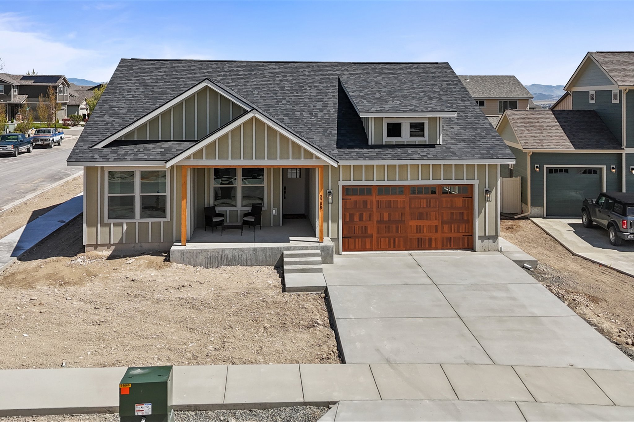 2758 Lone Chief Loop