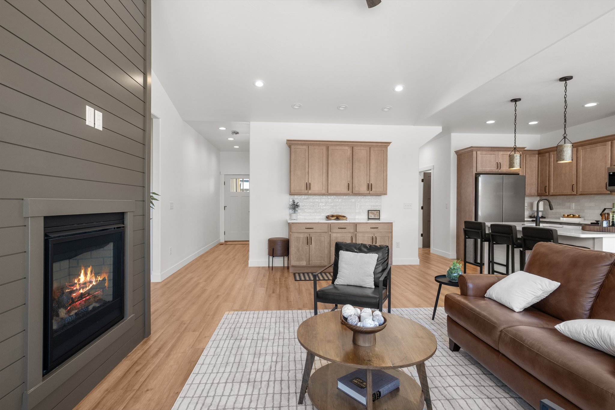 2758 Lone Chief Loop