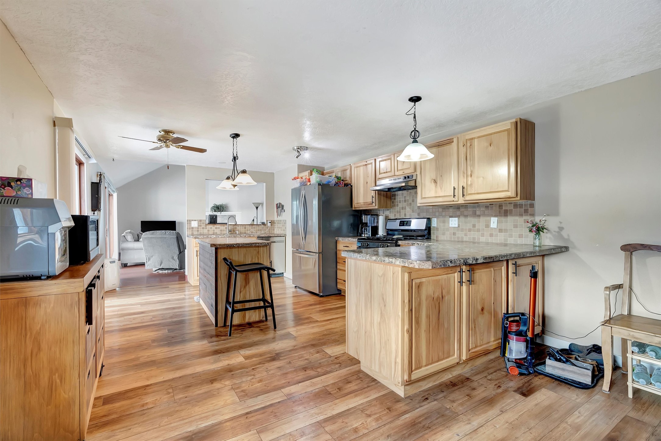 Florence, Montana 59833, United States, 4 Bedrooms Bedrooms, ,2 BathroomsBathrooms,Residential,Pending,14923