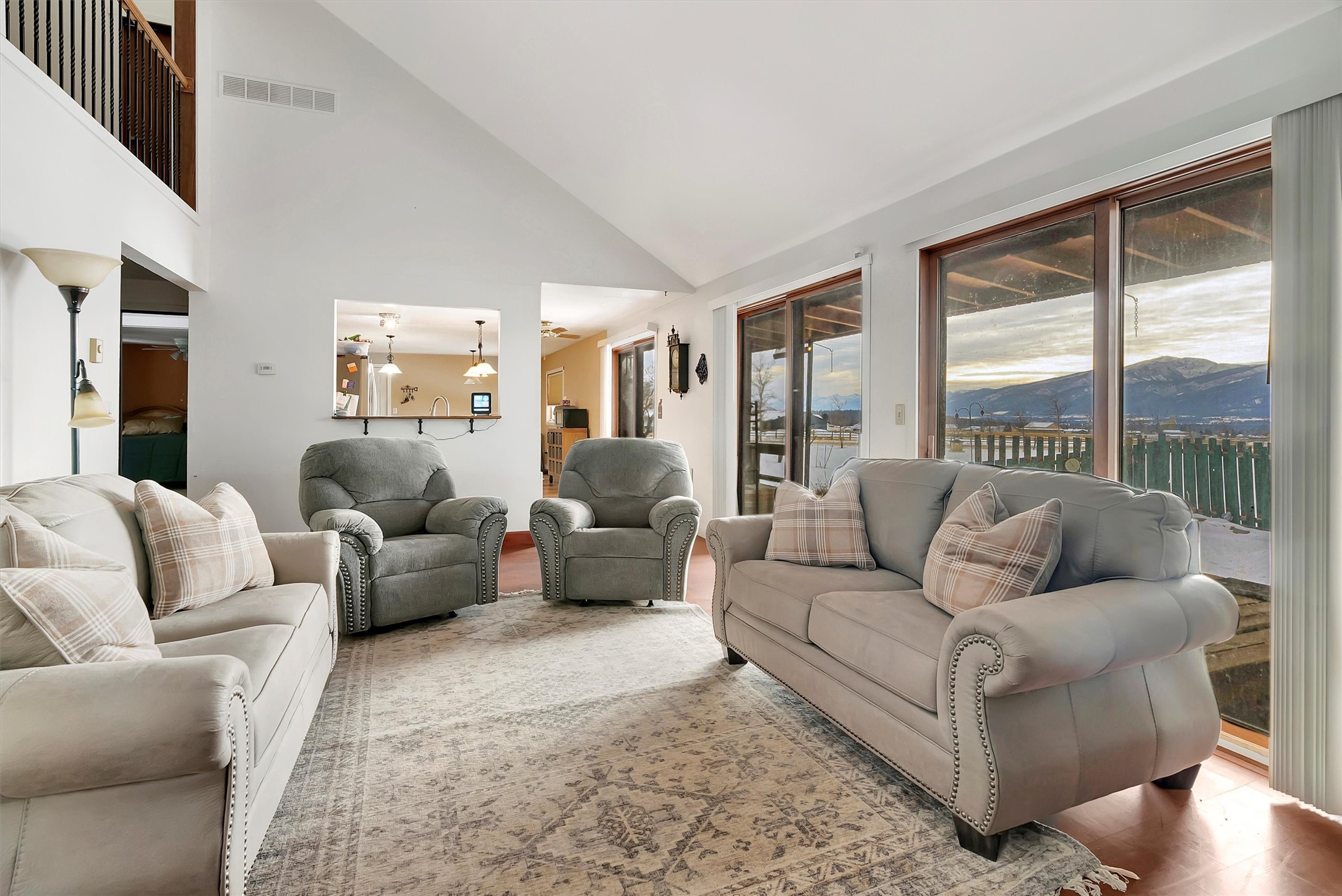 Florence, Montana 59833, United States, 4 Bedrooms Bedrooms, ,2 BathroomsBathrooms,Residential,Pending,14923