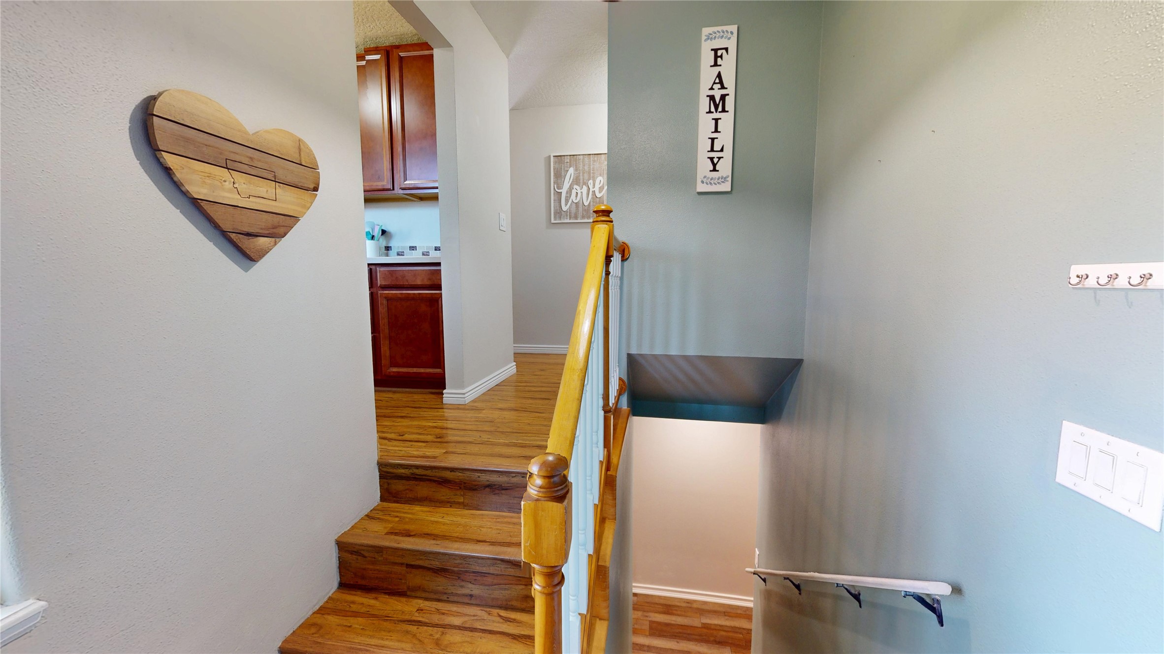 2227 E Crescent Drive