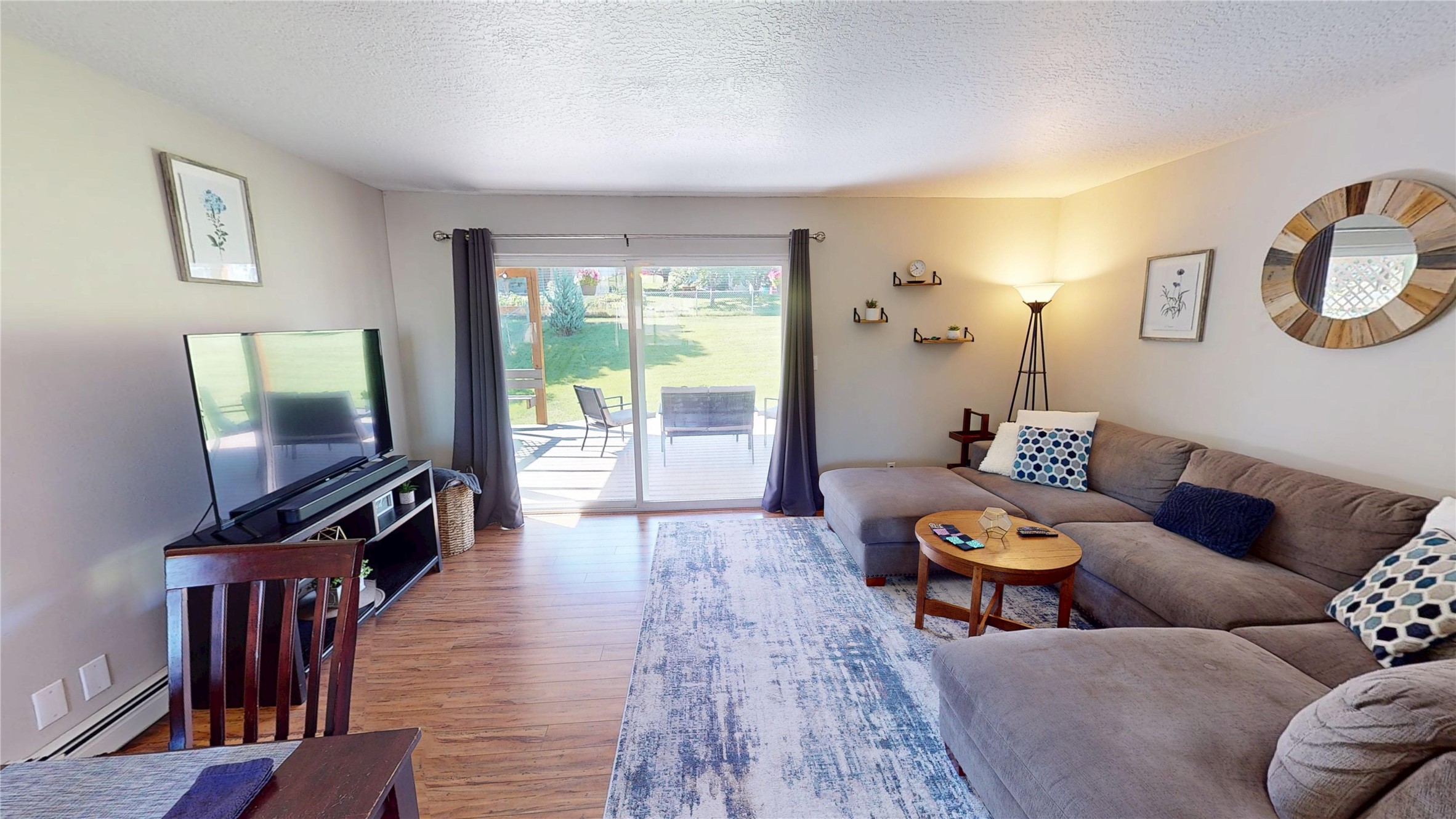 2227 E Crescent Drive