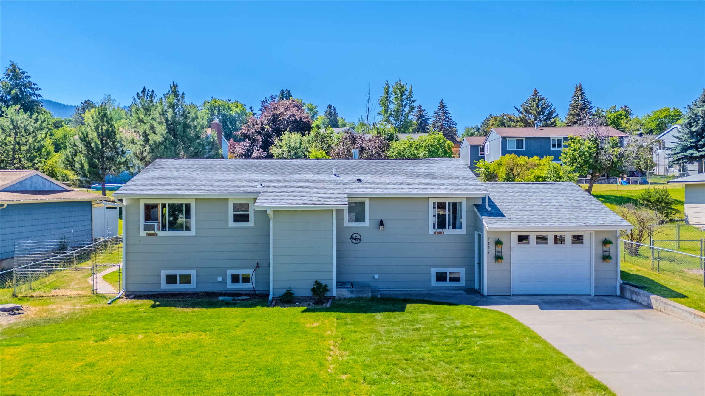 2227 E Crescent Drive