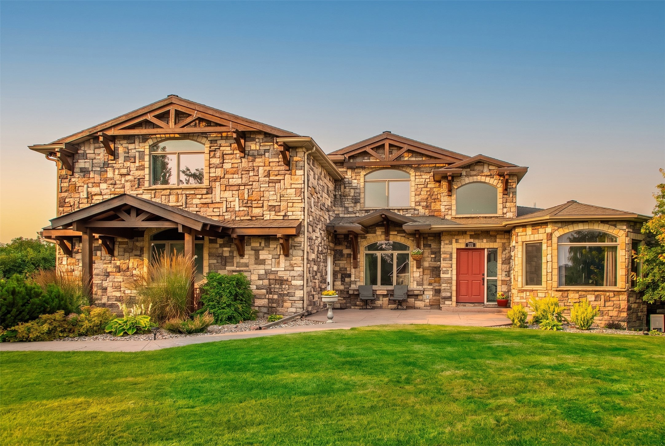 332 Stillwater Loop