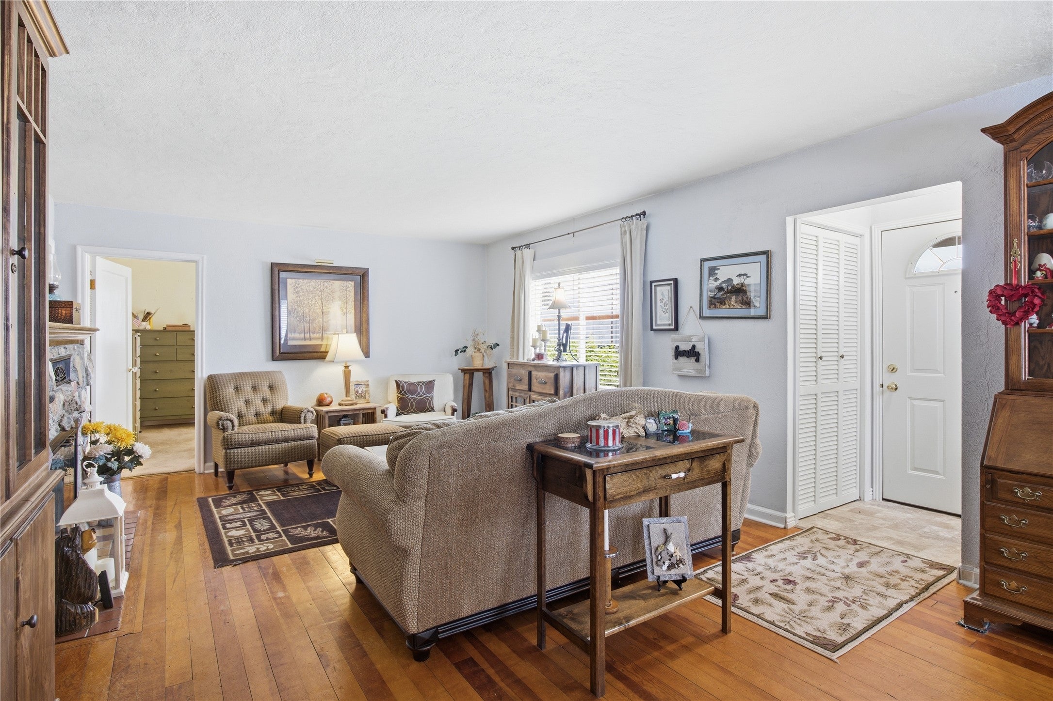 223 S 6th Street