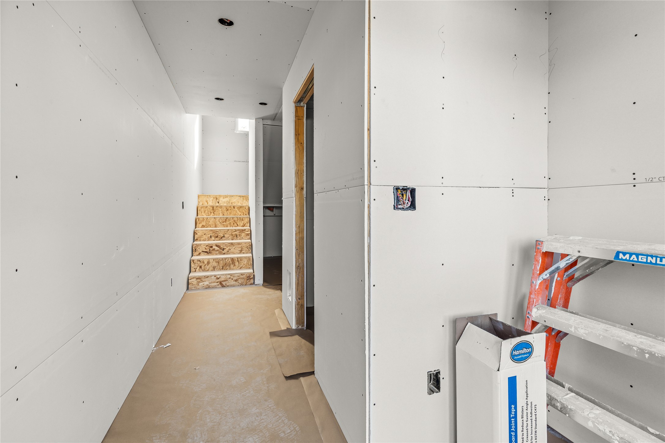 632 N 5th Street W D