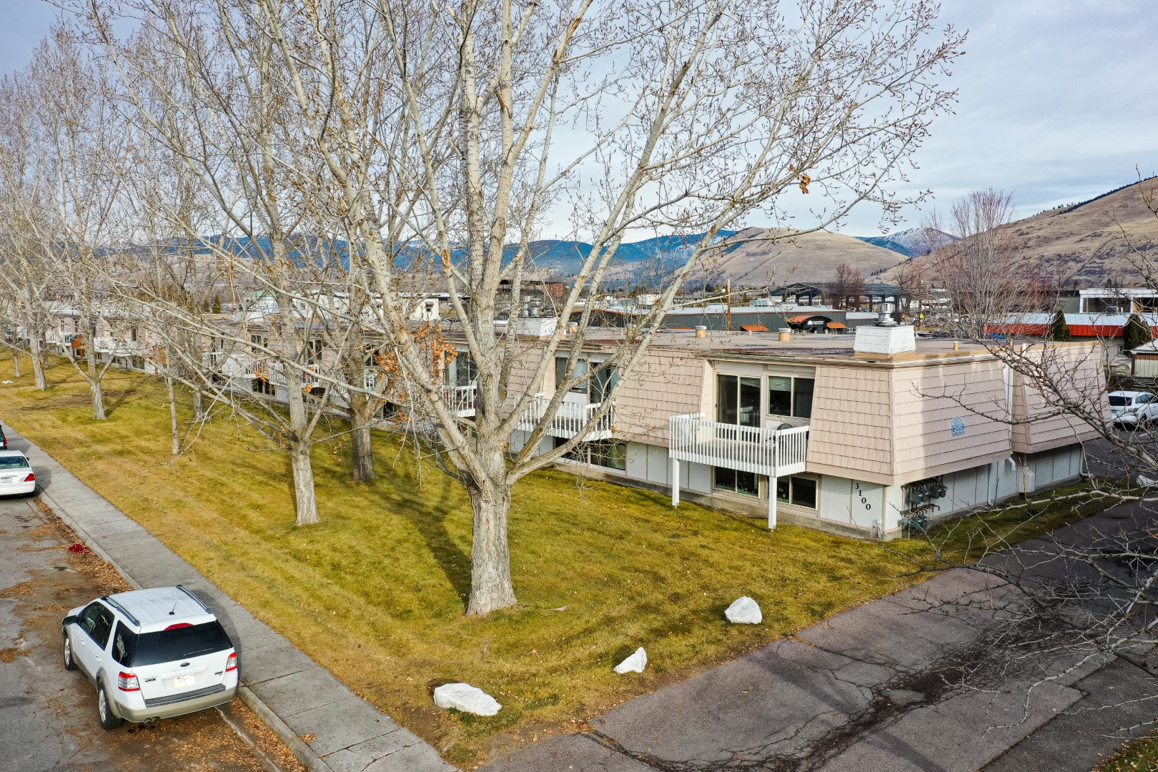 3000 & 3100 Washburn Street MF