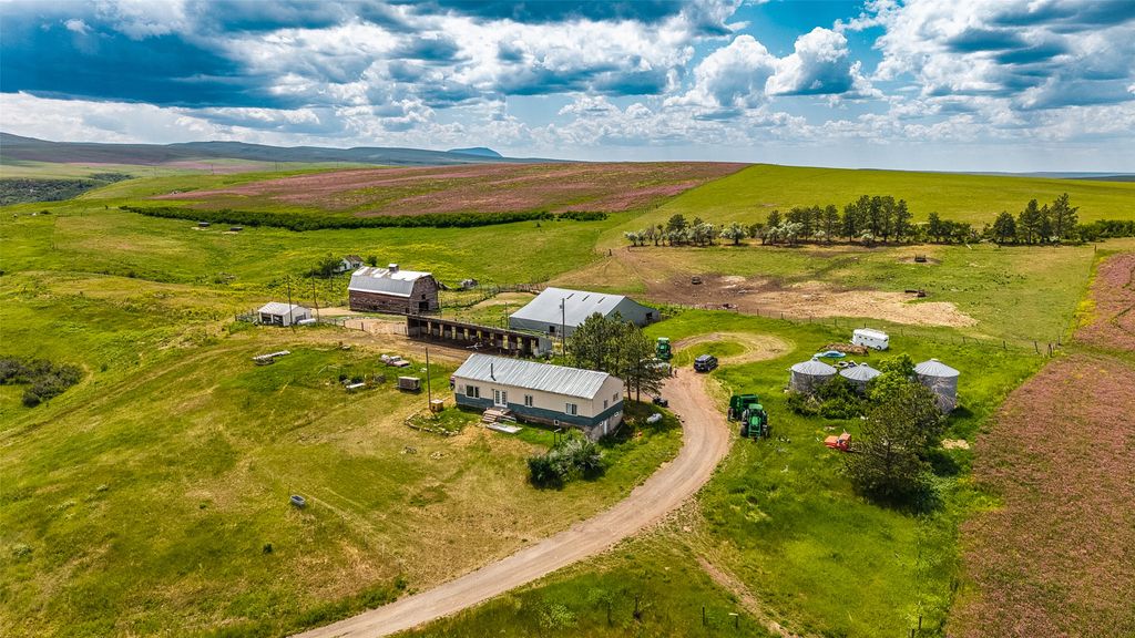 Photo of 981 Cora Creek Road, Raynesford, MT 59469 (MLS # 30051549)