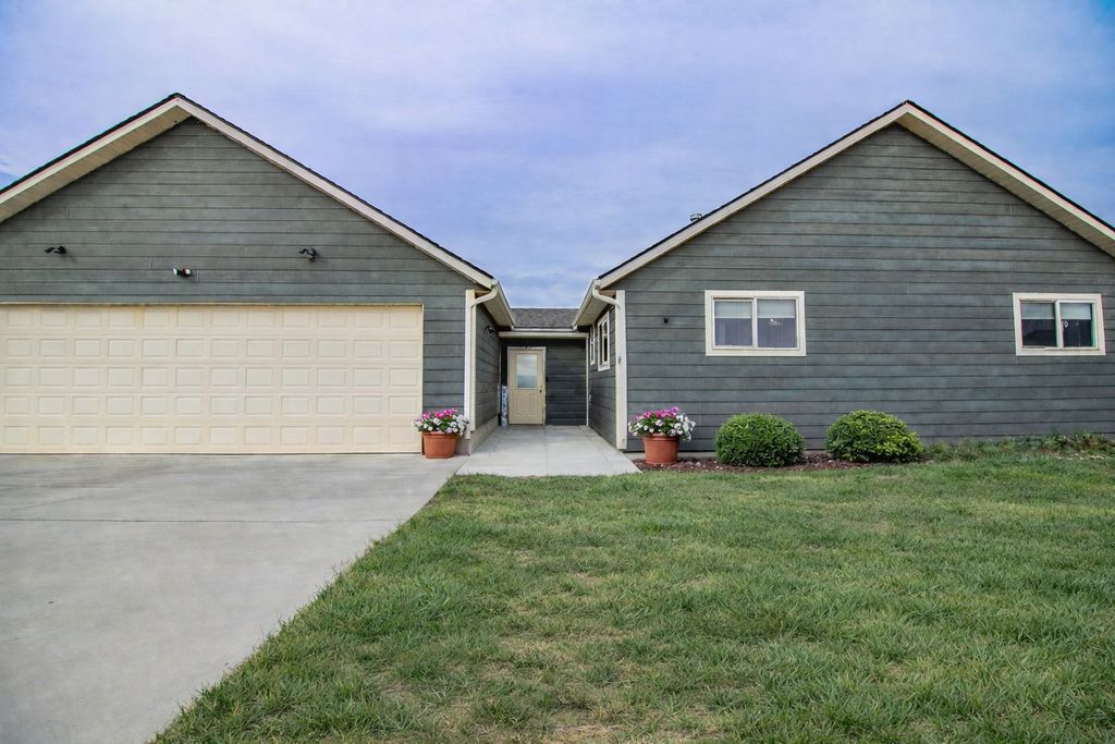 Photo of 1 Bonanza Place, Whitehall, MT 59759 (MLS # 30066175)