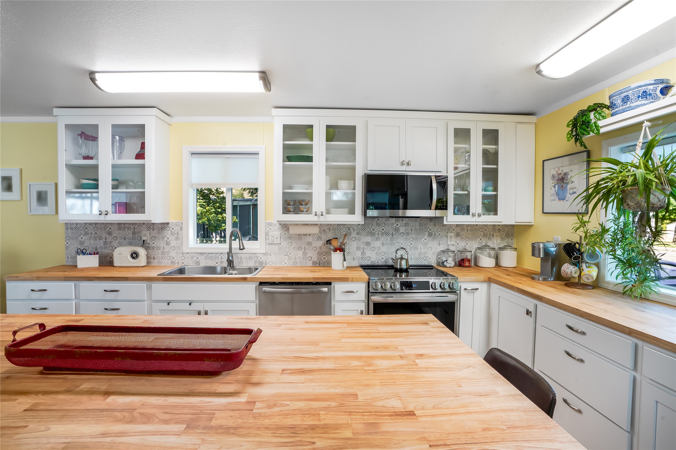 1700 Cooley Street 10