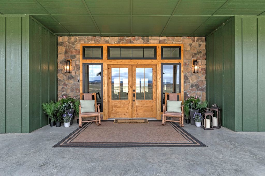 Photo of 843 Lecoure Lane, Stevensville, MT 59870 (MLS # 30066518)