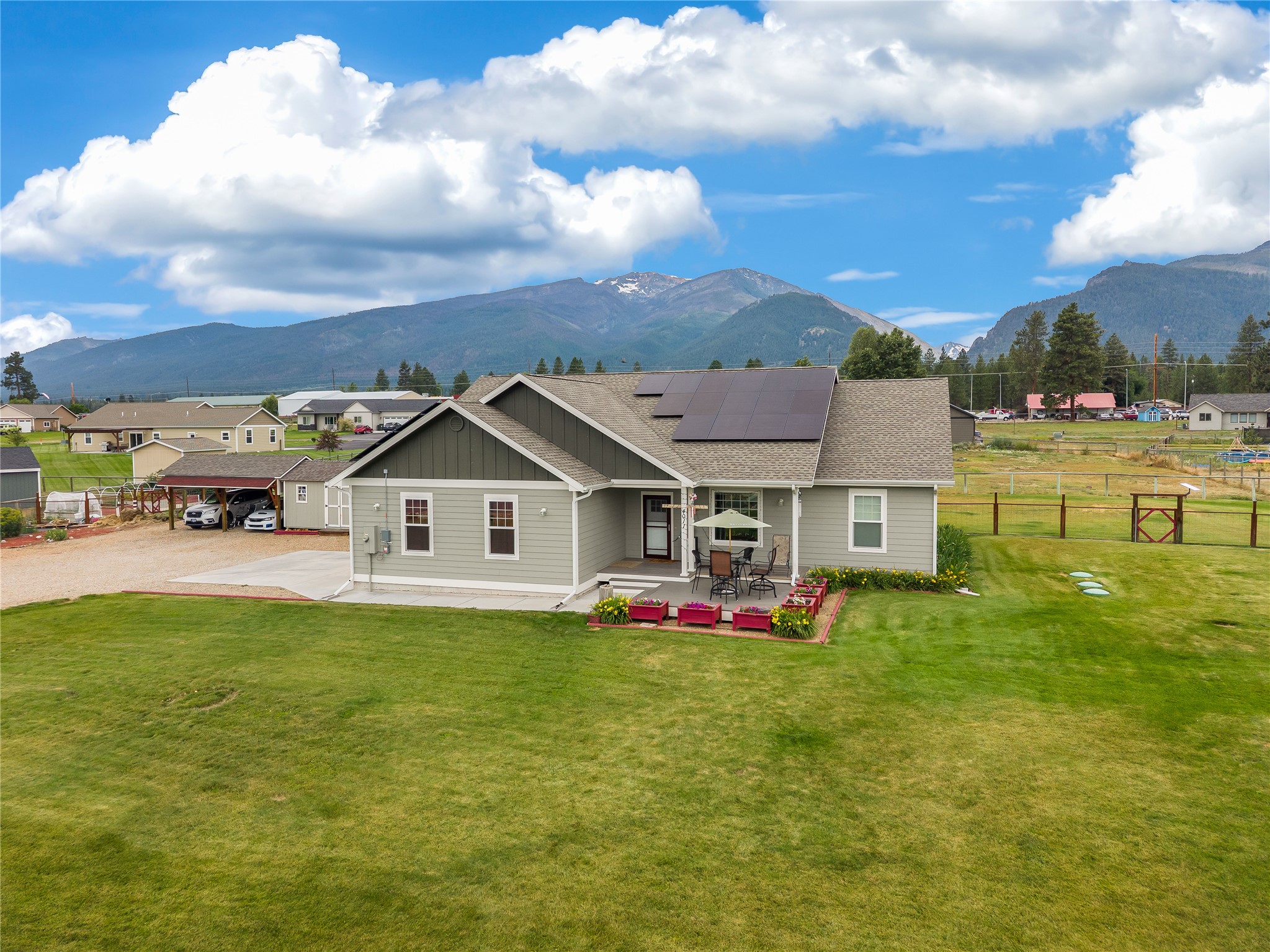 Photo 1 of 28 — 4011 Moonrise Court, Stevensville, MT 59870