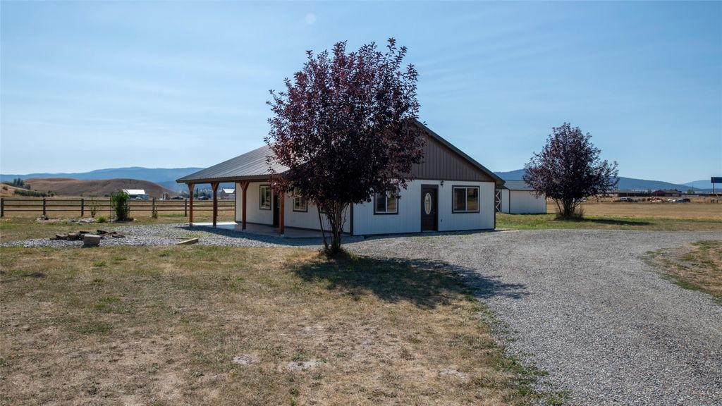 Photo of 84 Hillside Lane, Eureka, MT 59917 (MLS # 30070071)