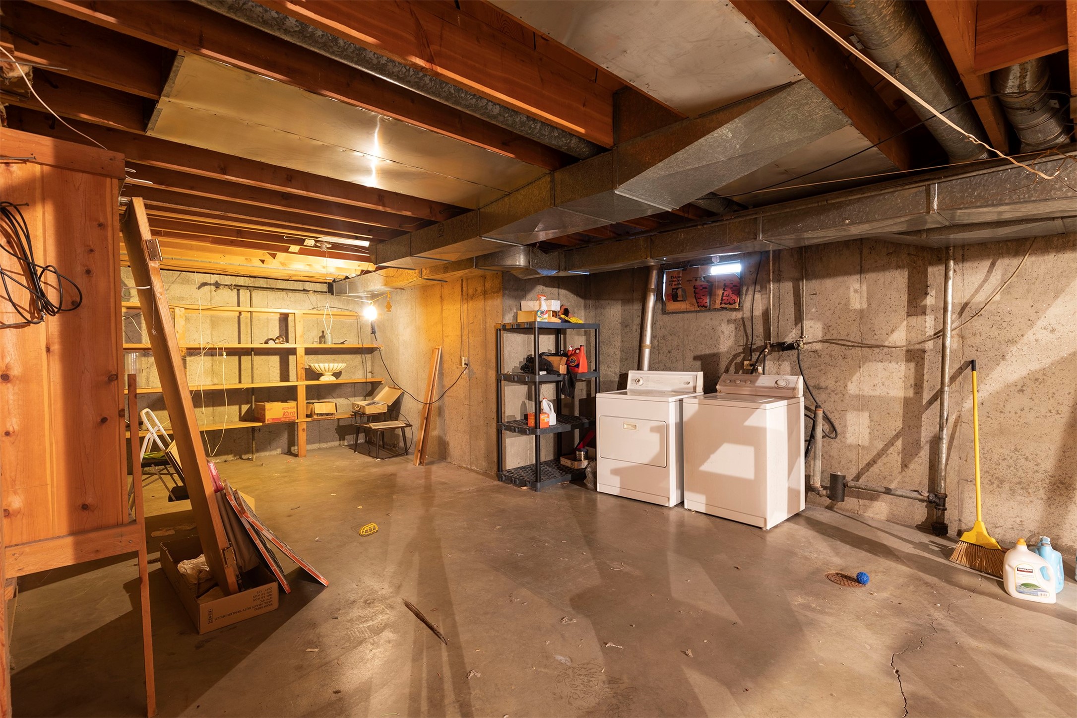 Missoula, Montana 59801, United States, 3 Bedrooms Bedrooms, ,2 BathroomsBathrooms,Residential,Pending,40243