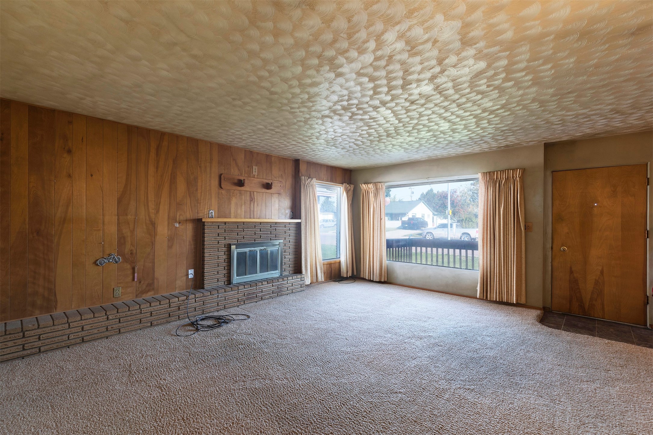 Missoula, Montana 59801, United States, 3 Bedrooms Bedrooms, ,2 BathroomsBathrooms,Residential,Pending,40243