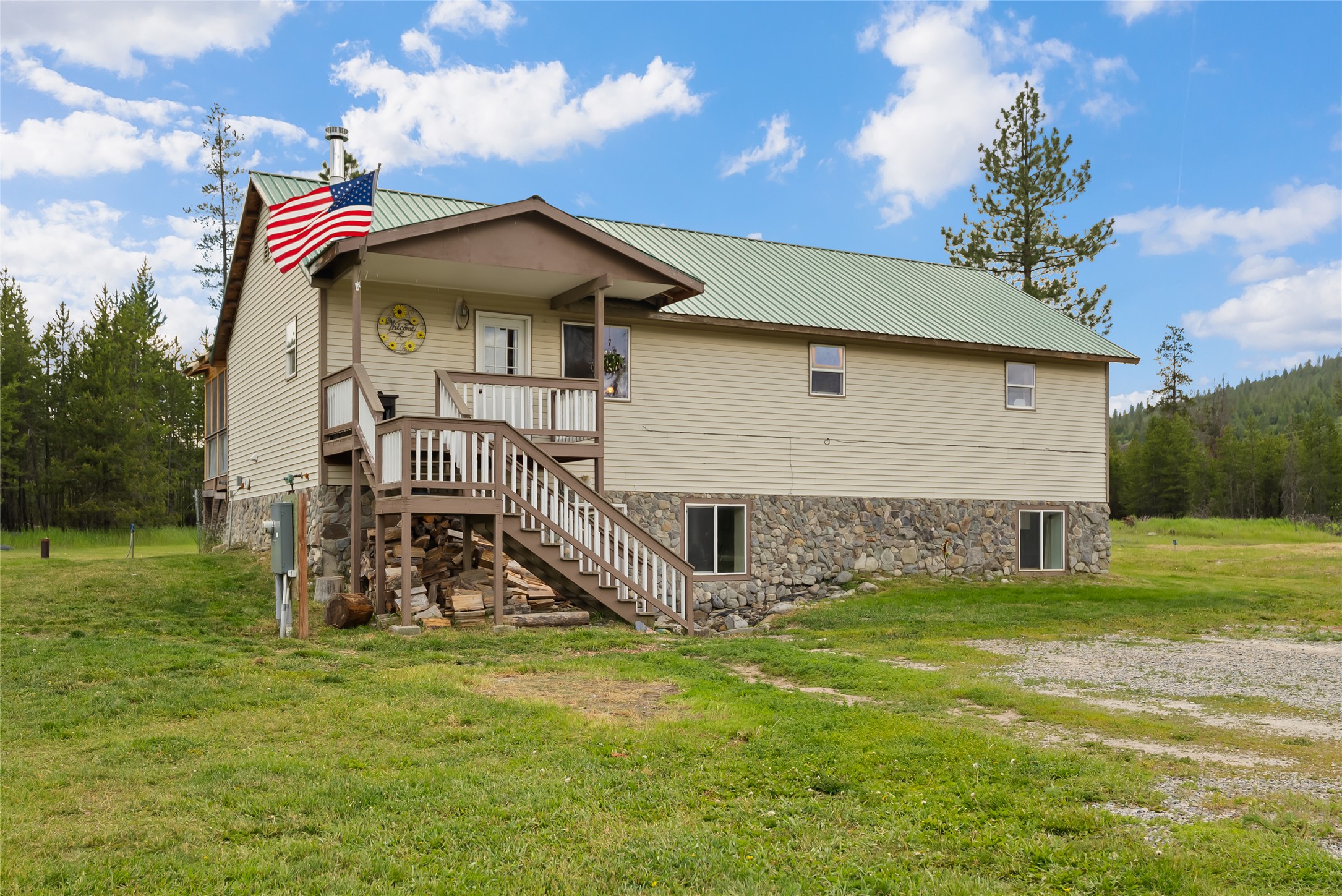 9390 US Highway 2 W
