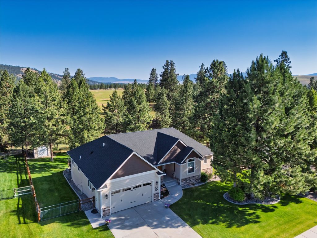 Photo of 10487 Coulter Pine Street, Lolo, MT 59847 (MLS # 30052275)