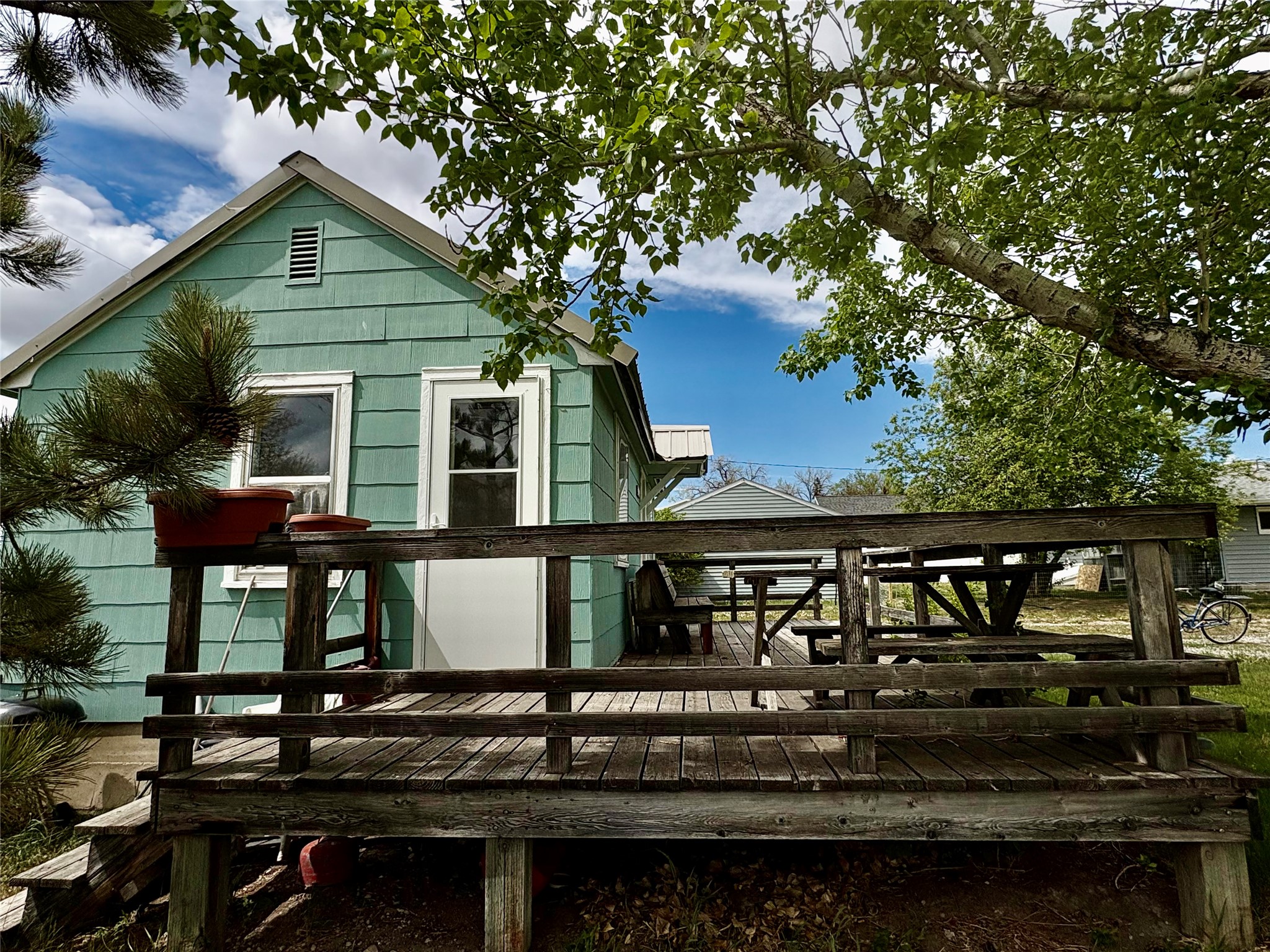 216 3rd Avenue SW
