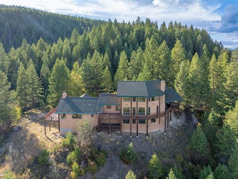 Tiny photo for 317 Wolf Run Drive, Whitefish, MT 59937 (MLS # 30069391)