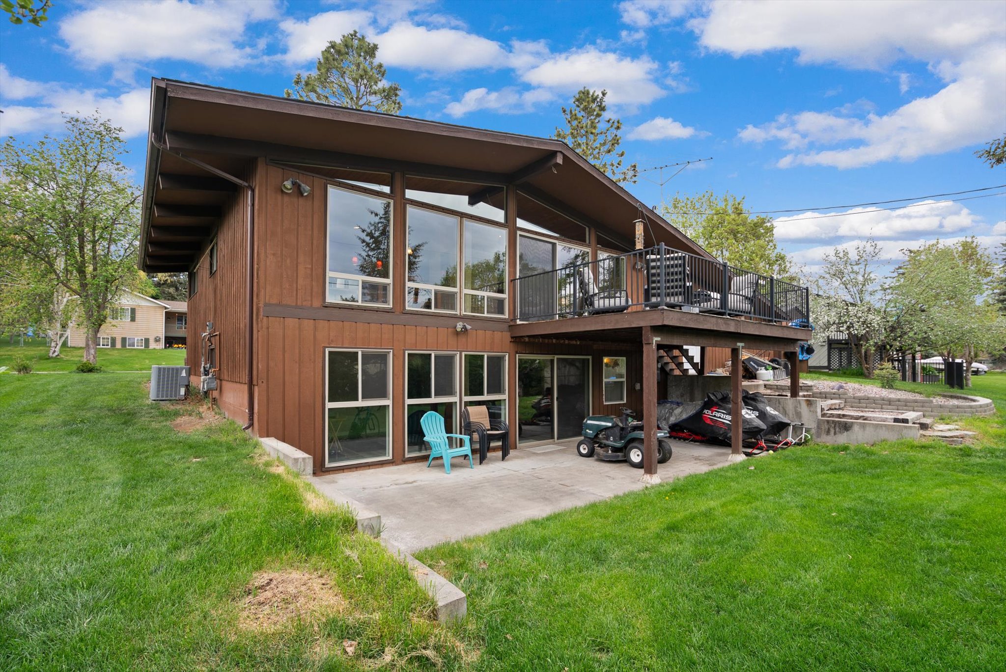 97 Northern Lights Boulevard