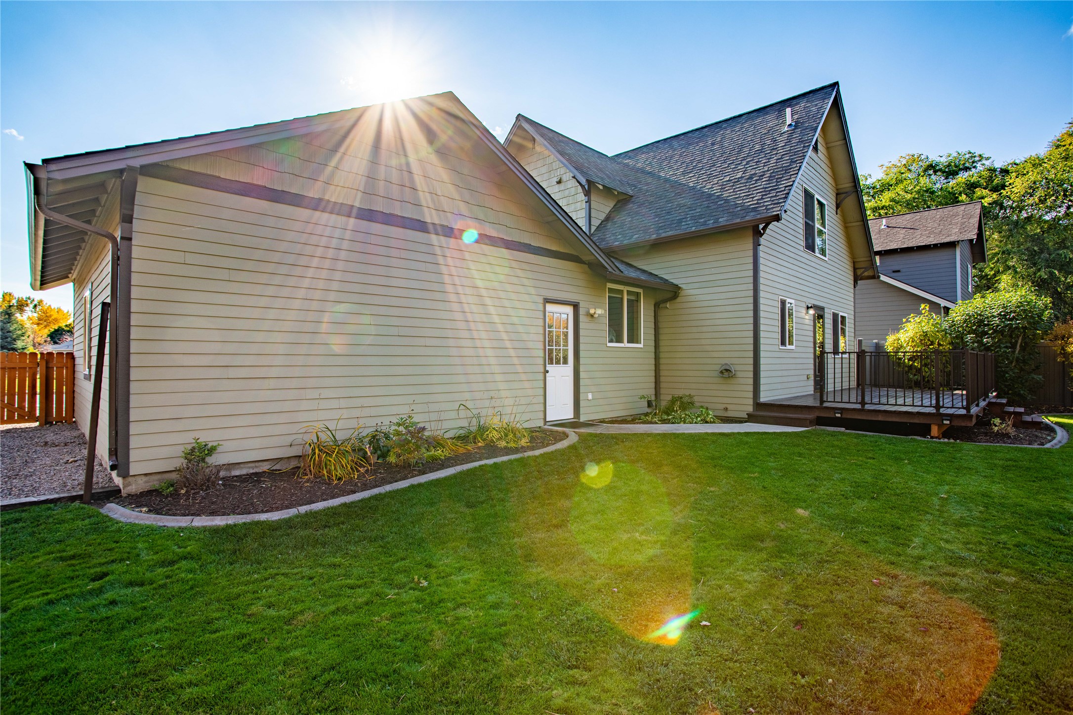 Lolo, Montana 59847, United States, 3 Bedrooms Bedrooms, ,2 BathroomsBathrooms,Residential,Pending,38803