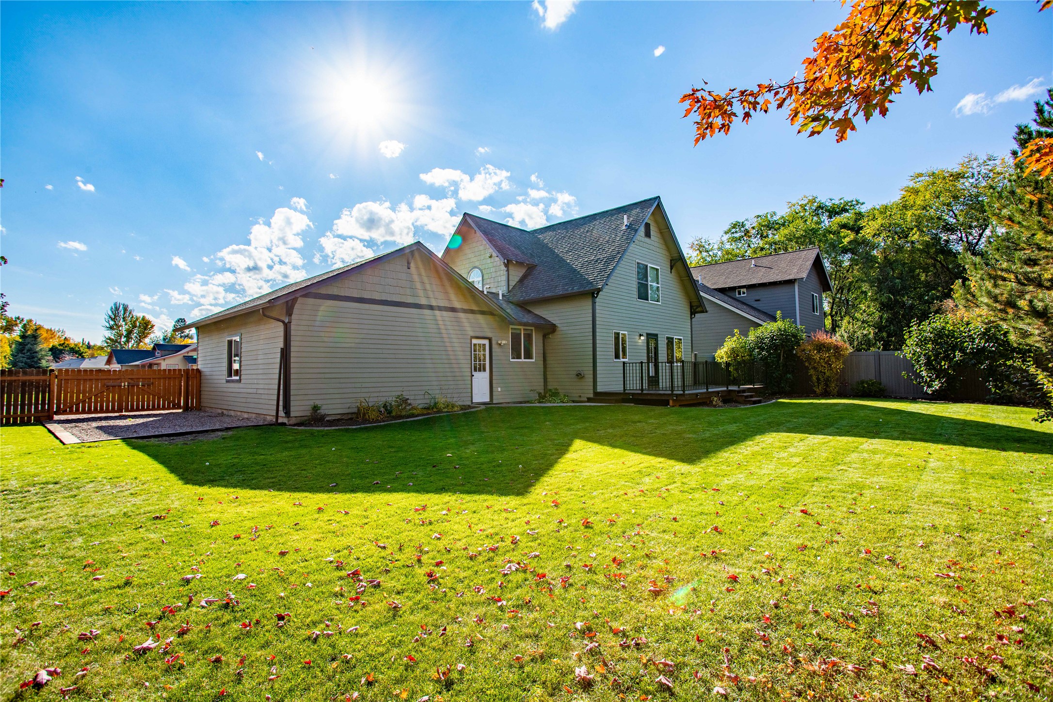 Lolo, Montana 59847, United States, 3 Bedrooms Bedrooms, ,2 BathroomsBathrooms,Residential,Pending,38803