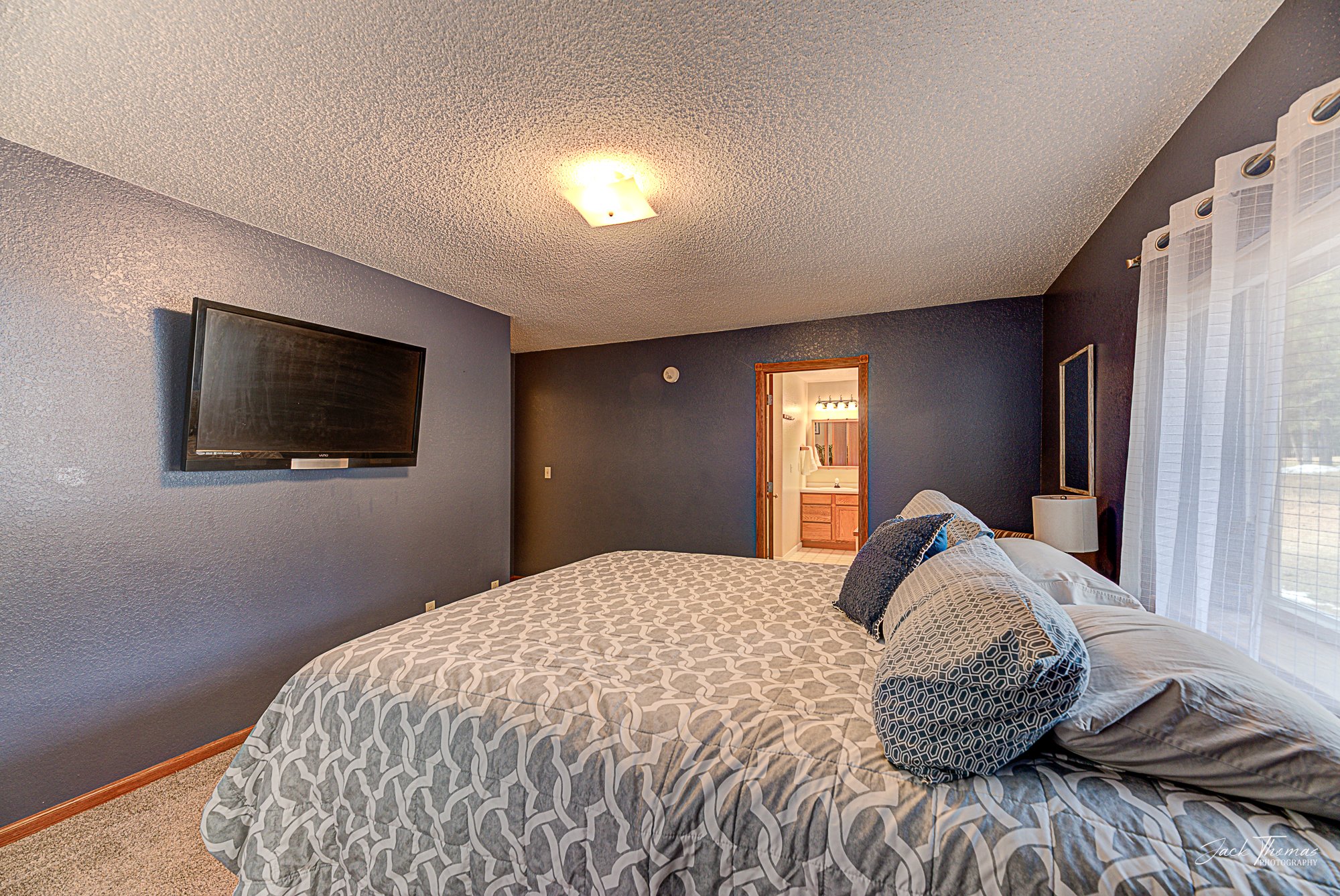 Clancy, Montana 59634, United States, 4 Bedrooms Bedrooms, ,3 BathroomsBathrooms,Residential,Pending,89810