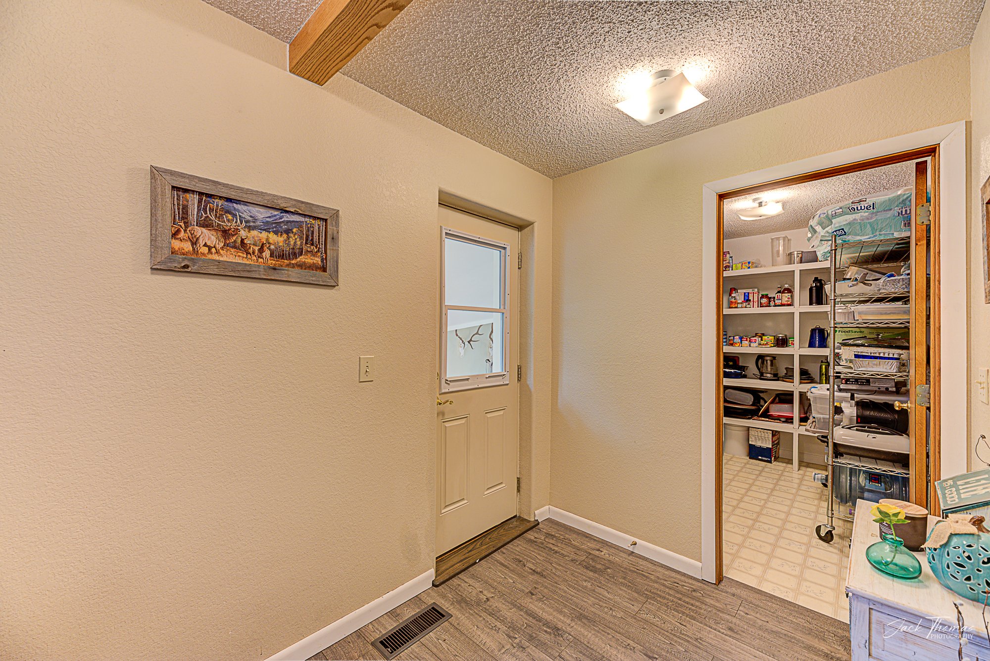 Clancy, Montana 59634, United States, 4 Bedrooms Bedrooms, ,3 BathroomsBathrooms,Residential,Pending,89810