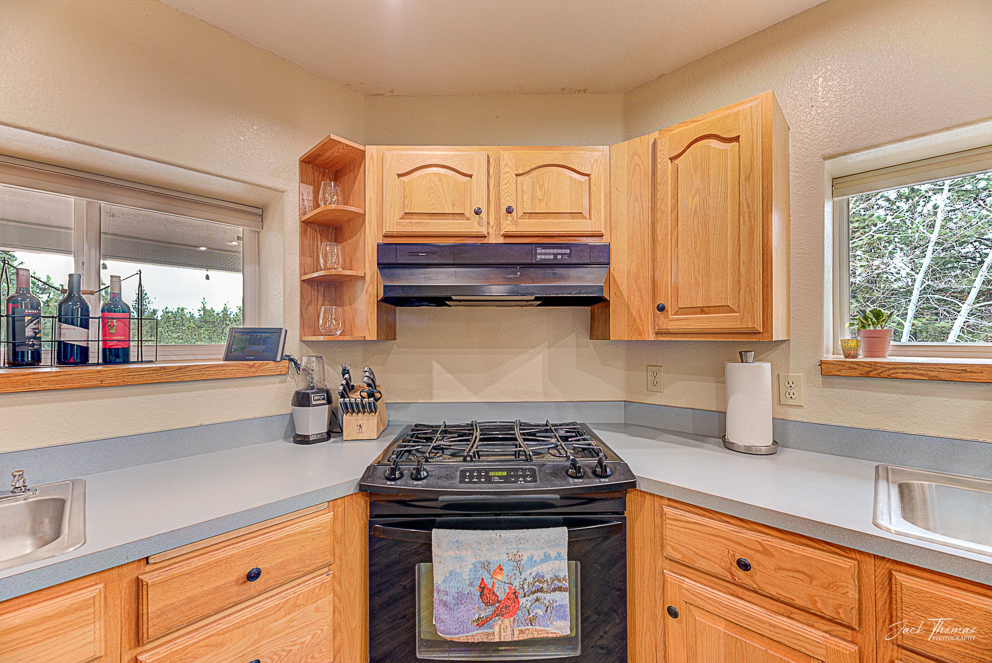 Clancy, Montana 59634, United States, 4 Bedrooms Bedrooms, ,3 BathroomsBathrooms,Residential,Pending,89810