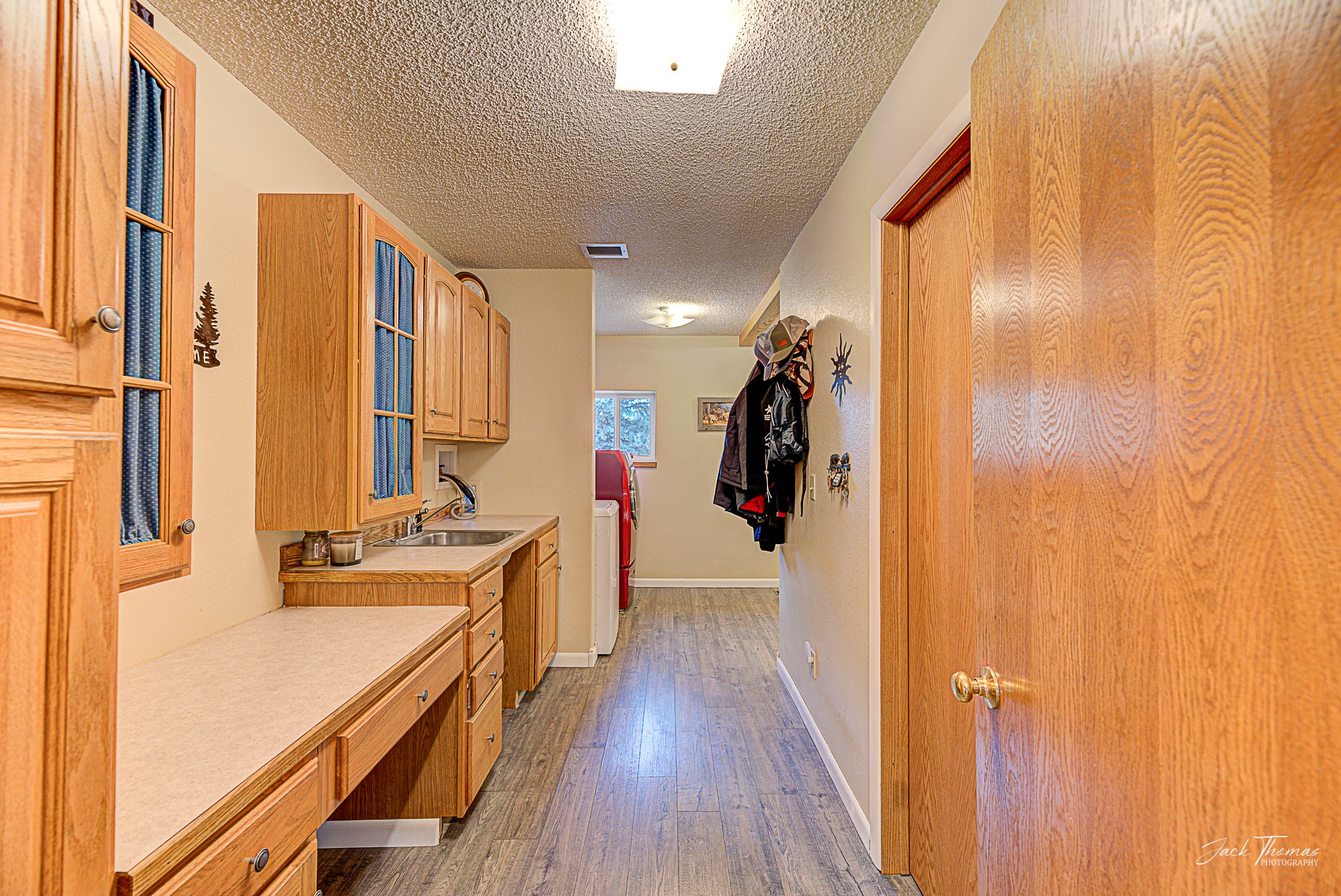 Clancy, Montana 59634, United States, 4 Bedrooms Bedrooms, ,3 BathroomsBathrooms,Residential,Pending,89810