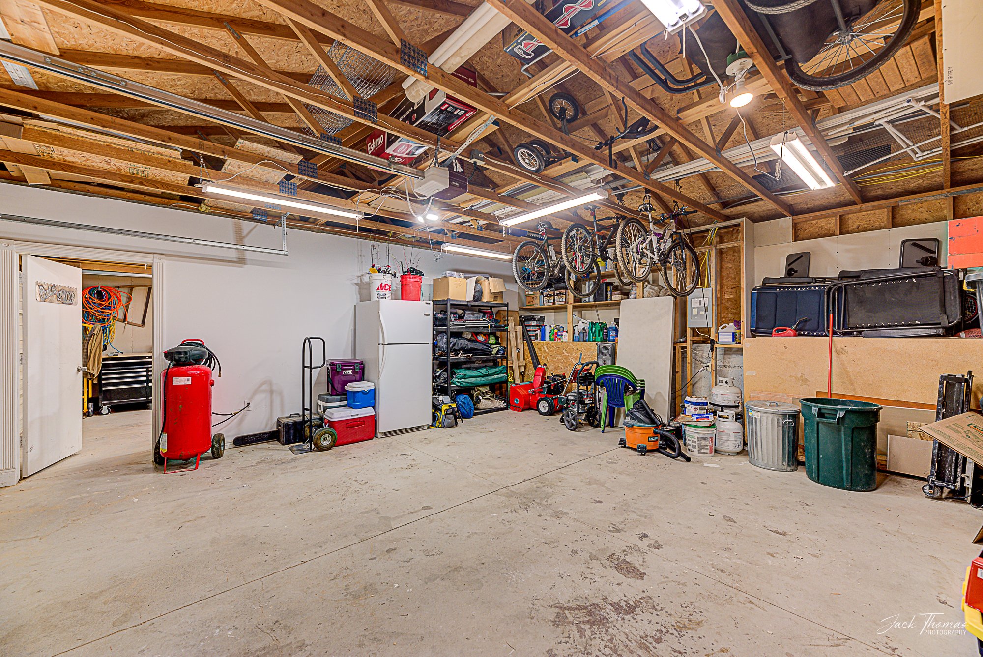 Clancy, Montana 59634, United States, 4 Bedrooms Bedrooms, ,3 BathroomsBathrooms,Residential,Pending,89810