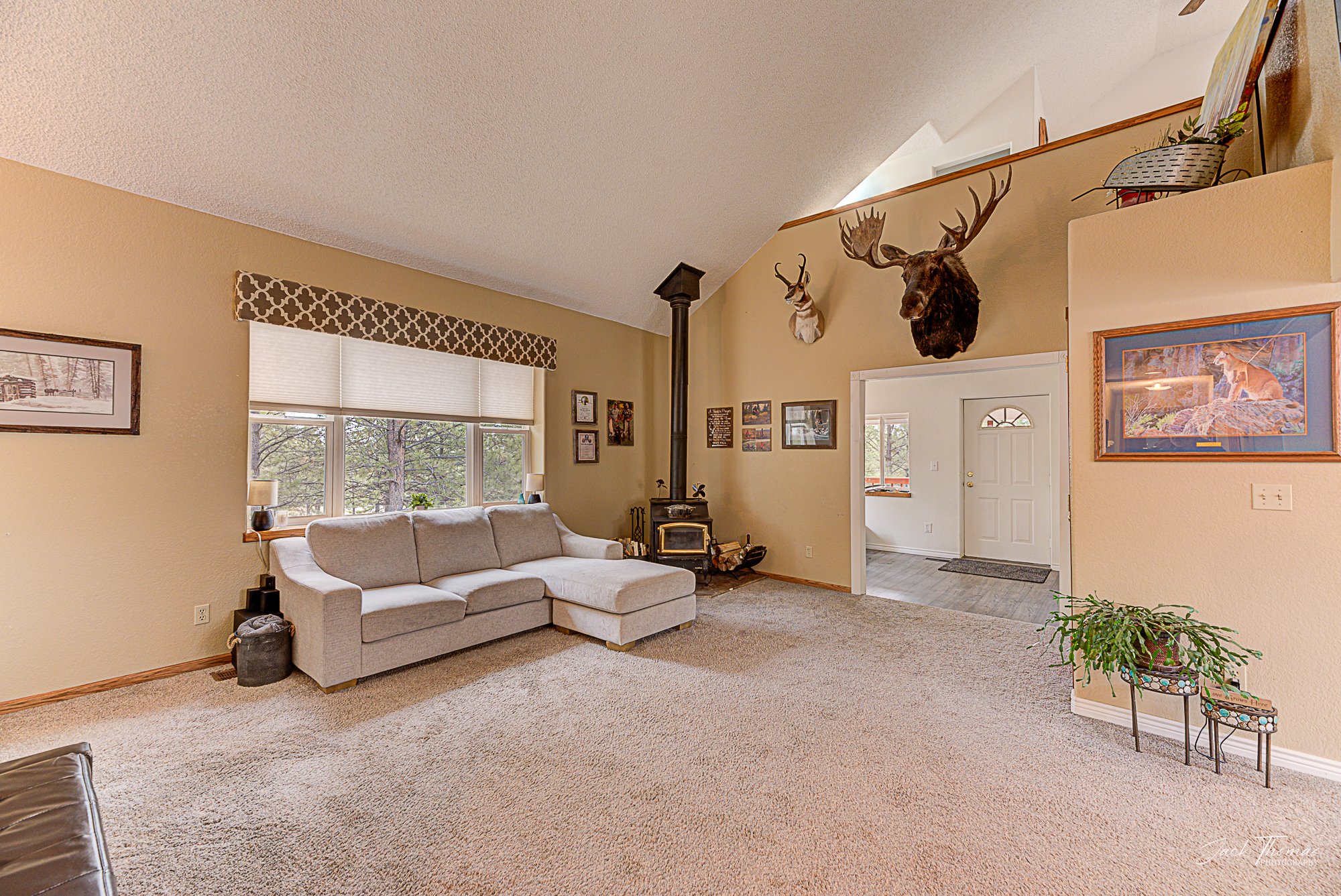 Clancy, Montana 59634, United States, 4 Bedrooms Bedrooms, ,3 BathroomsBathrooms,Residential,Pending,89810