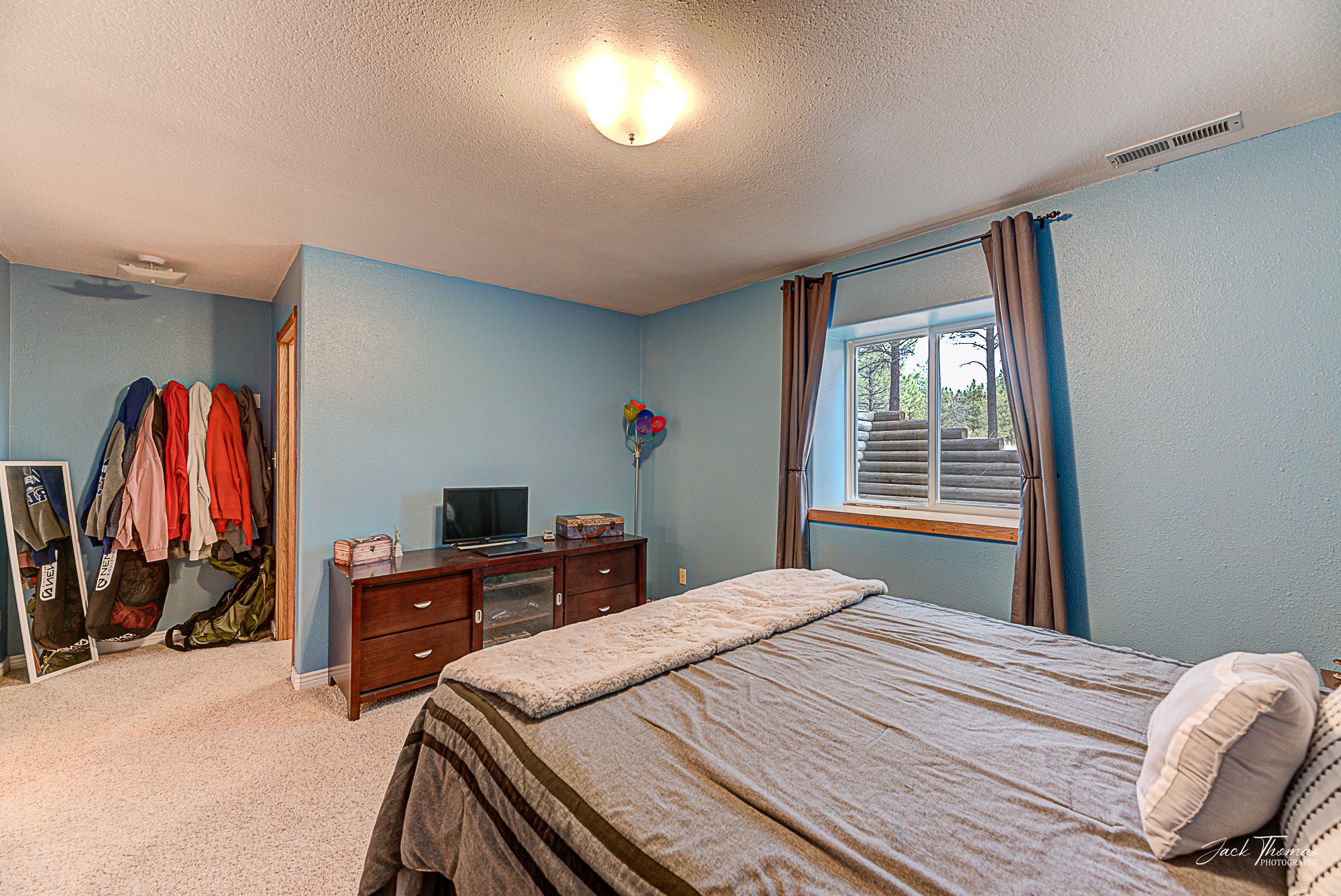 Clancy, Montana 59634, United States, 4 Bedrooms Bedrooms, ,3 BathroomsBathrooms,Residential,Pending,89810