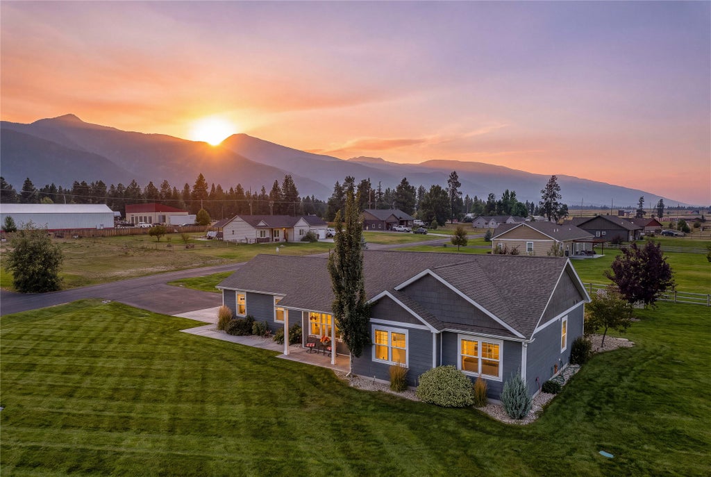 Photo of 3974 Peak View Drive, Stevensville, MT 59870 (MLS # 30078047)