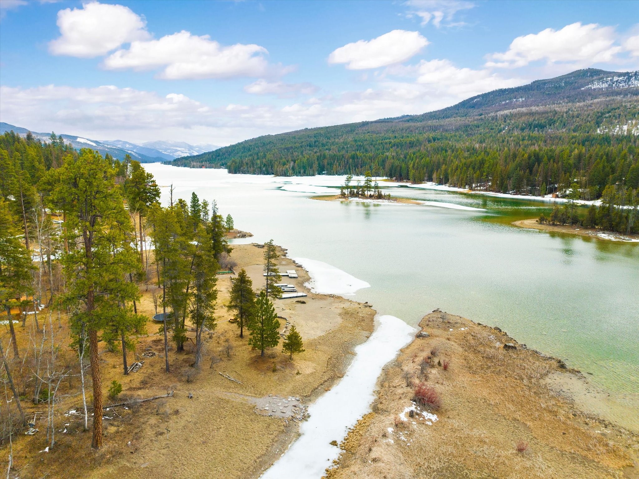 Bigfork, Montana 59911, United States, 3 Bedrooms Bedrooms, ,2 BathroomsBathrooms,Residential,Pending,48971