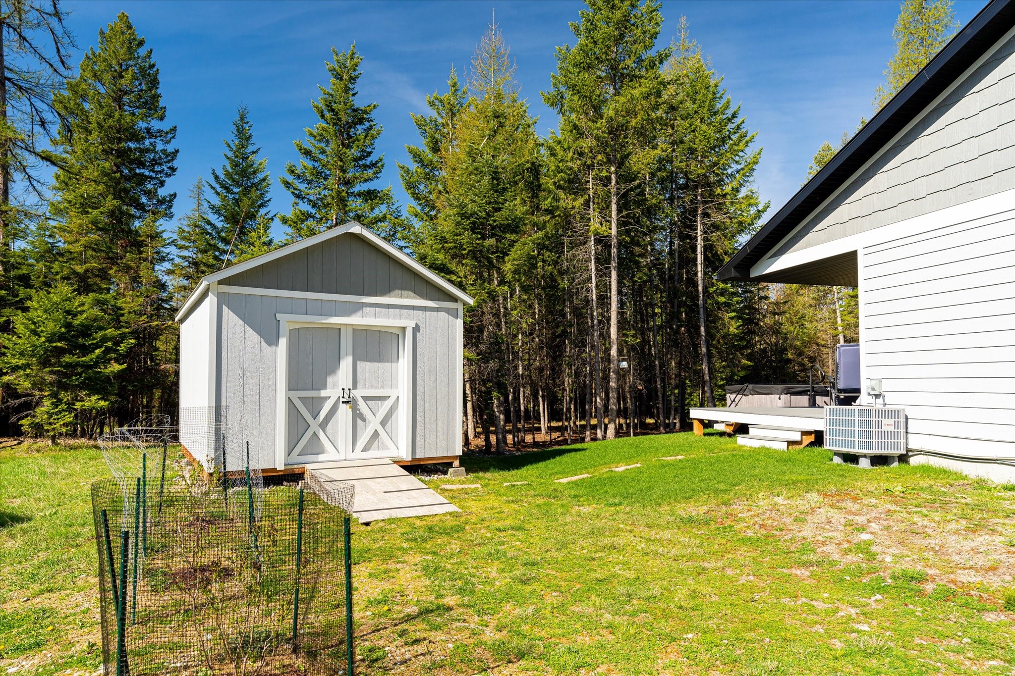 Bigfork, Montana 59911, United States, 3 Bedrooms Bedrooms, ,2 BathroomsBathrooms,Residential,Pending,48971