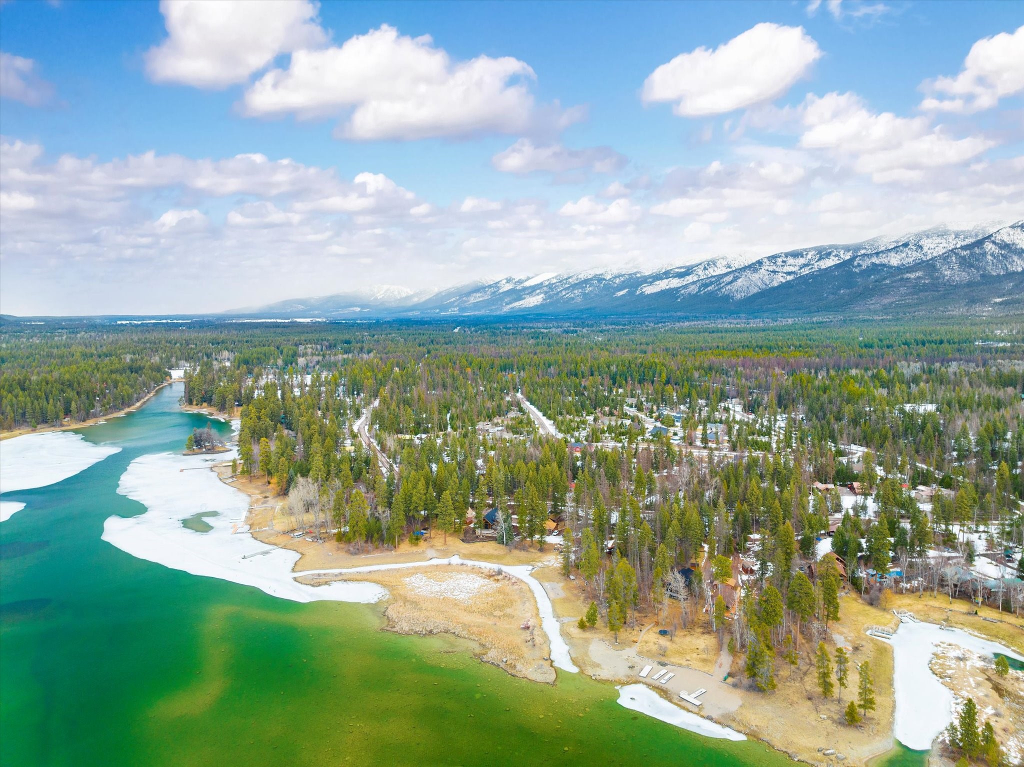 Bigfork, Montana 59911, United States, 3 Bedrooms Bedrooms, ,2 BathroomsBathrooms,Residential,Pending,48971