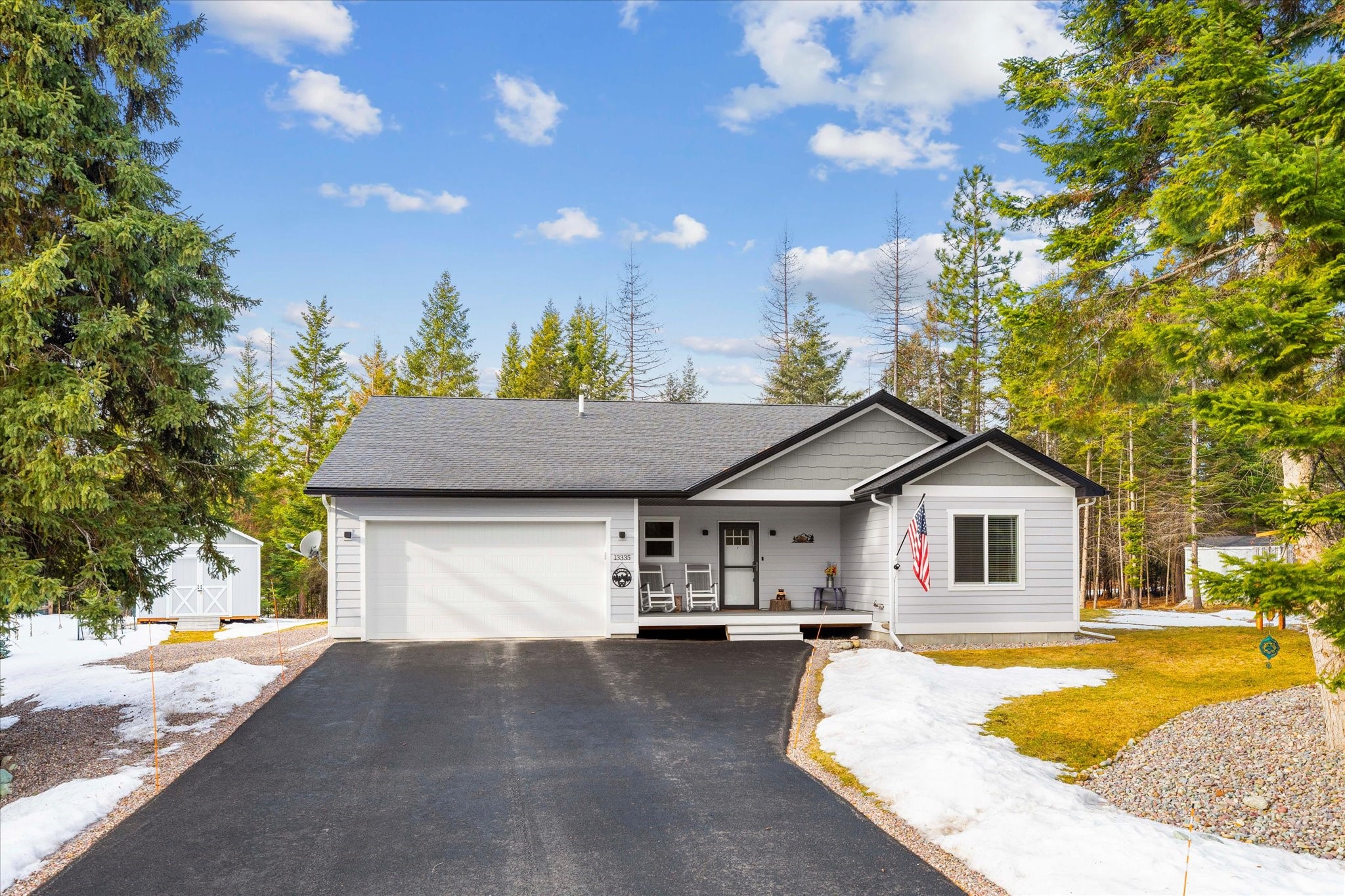 Bigfork, Montana 59911, United States, 3 Bedrooms Bedrooms, ,2 BathroomsBathrooms,Residential,Pending,48971