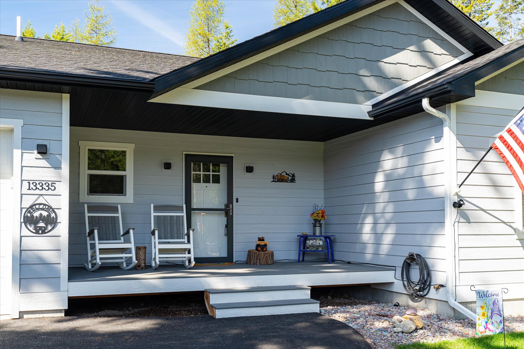 Bigfork, Montana 59911, United States, 3 Bedrooms Bedrooms, ,2 BathroomsBathrooms,Residential,Pending,48971