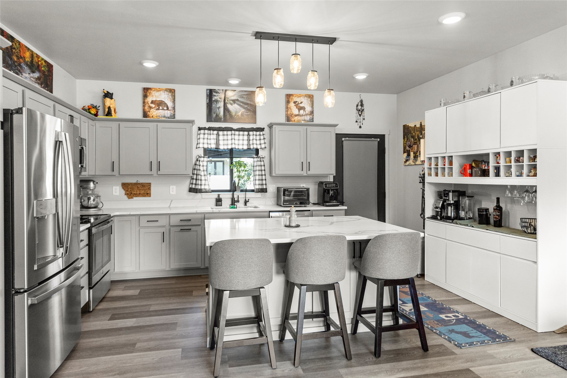 3414 Goldenrod Lane