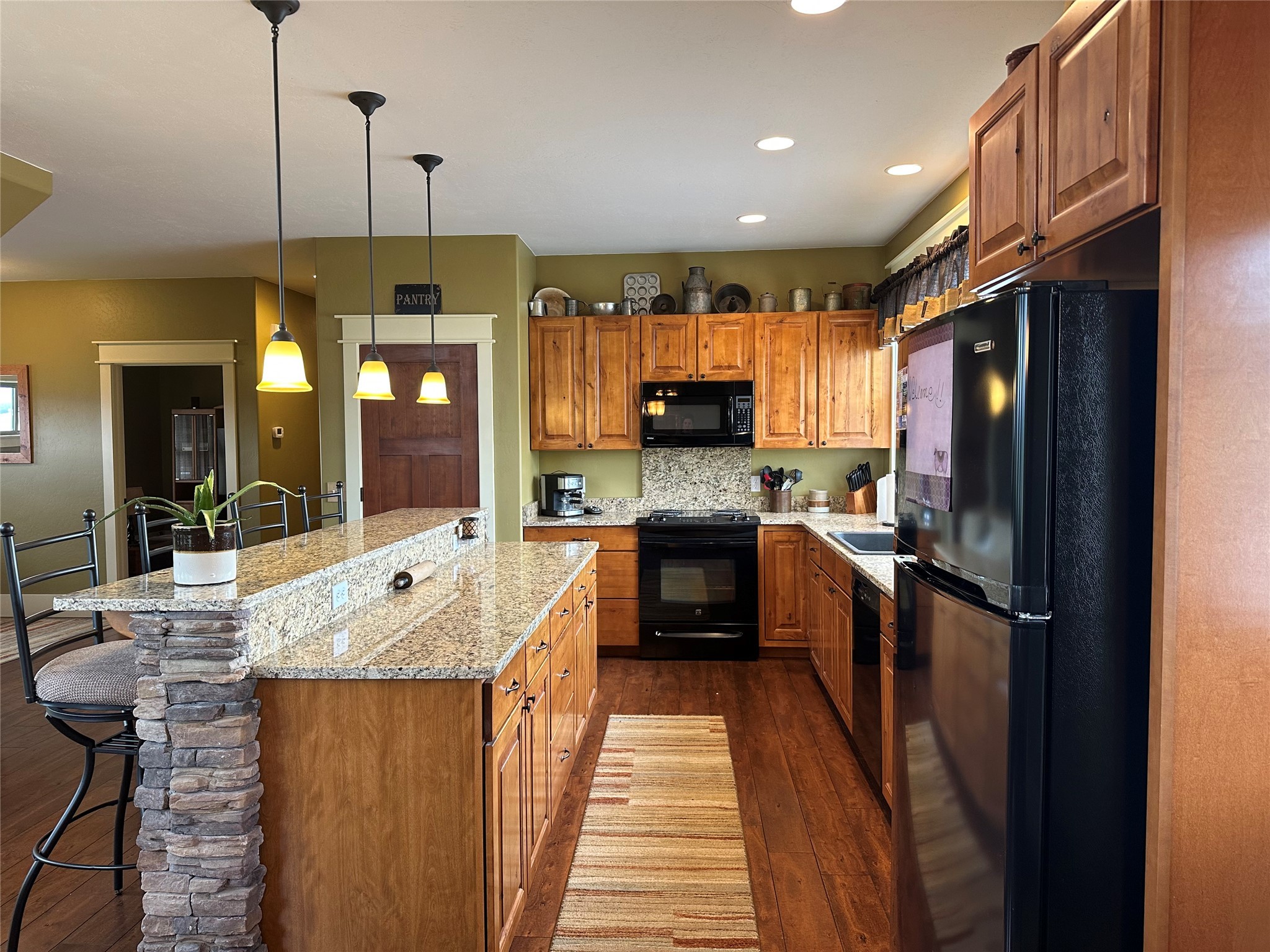 64 Mountain View Trail