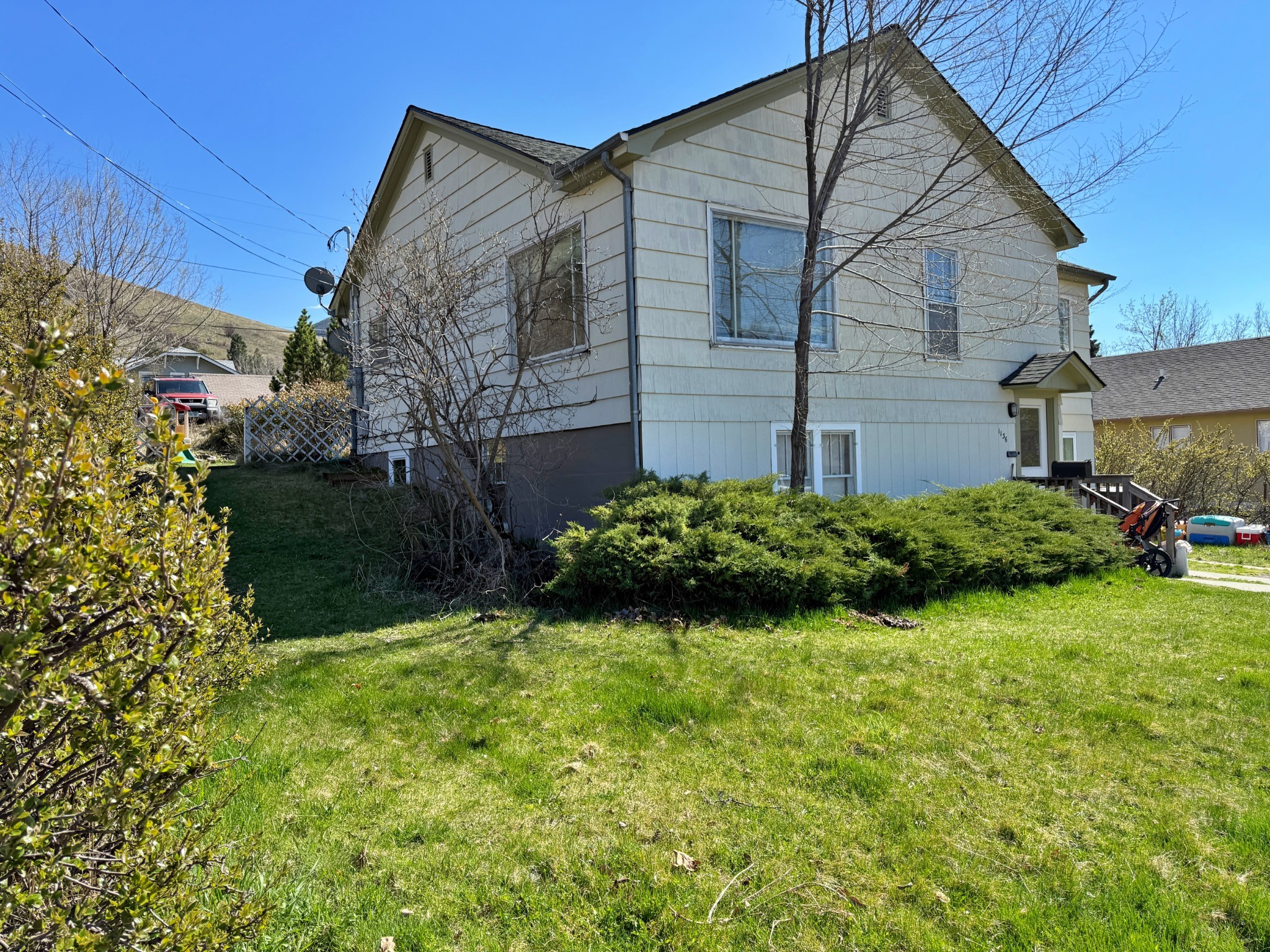 1136 Van Buren Street