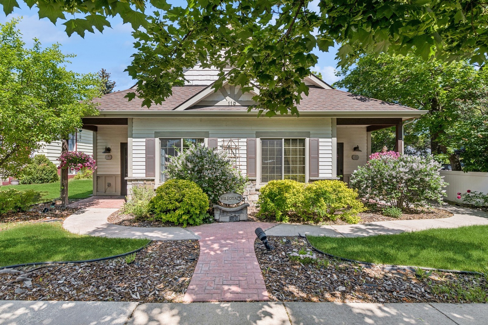 119 5th Avenue W